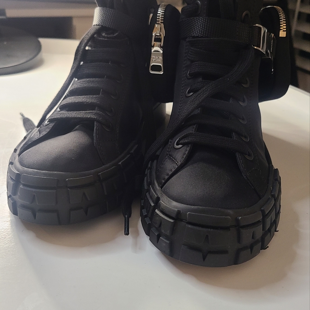 NWT Prada Wheel High Top Sneaker Size 37.5 - Picture 9 of 9